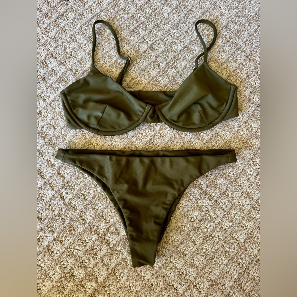 MIKOH WOMENS SWIMSUIT BOSA TOP AND MIYAKO BOTTOM